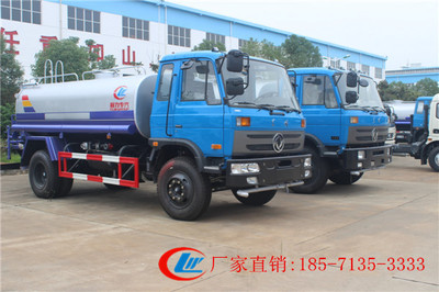 東風(fēng)145多功能灑水車(chē) 國(guó)四排放標(biāo)準(zhǔn)下的高效消防與清潔解決方案