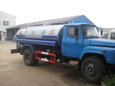 讓城市更清潔 高品質(zhì)16噸灑水車(chē)和25噸運(yùn)水車(chē)一站式訂購(gòu)服務(wù)（聯(lián)系熱線(xiàn) 15172780977）