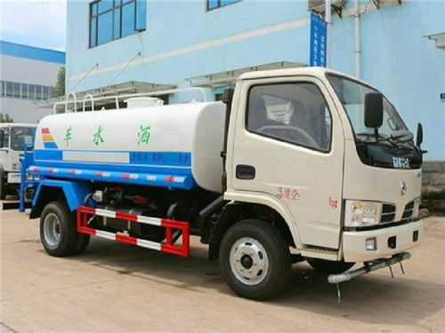 鶴崗霧炮灑水車(chē)價(jià)格與黑龍江灑水車(chē)經(jīng)銷(xiāo)商選擇指南